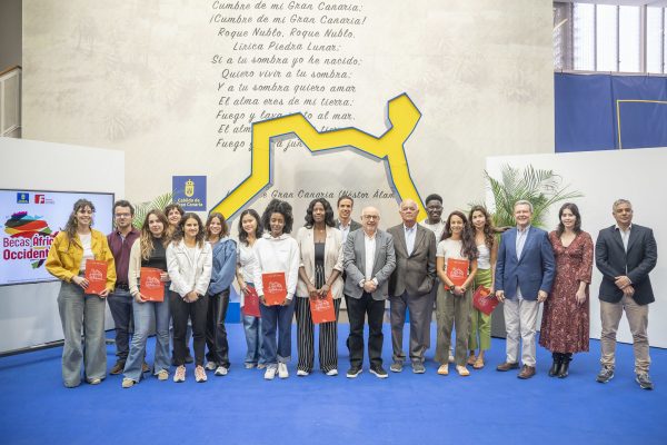 12 jóvenes universitarios realizarán prácticas en cuatro países africanos gracias a las becas del Cabildo