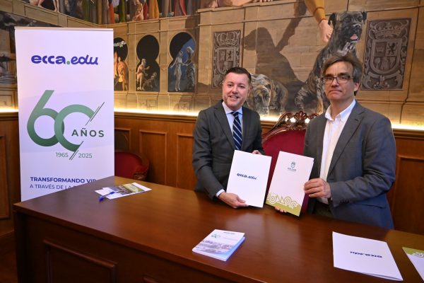 Gáldar y ecca.edu firman un convenio para favorecer el acceso al estudio de personas en situación de vulnerabilidad social