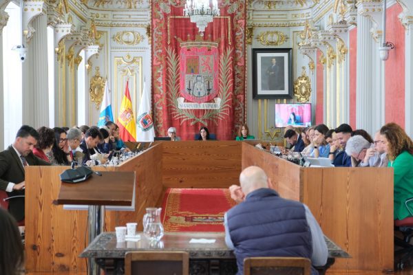 Las Palmas GC suscribe una declaración institucional de apoyo al proyecto social y musical Barrios Orquestados