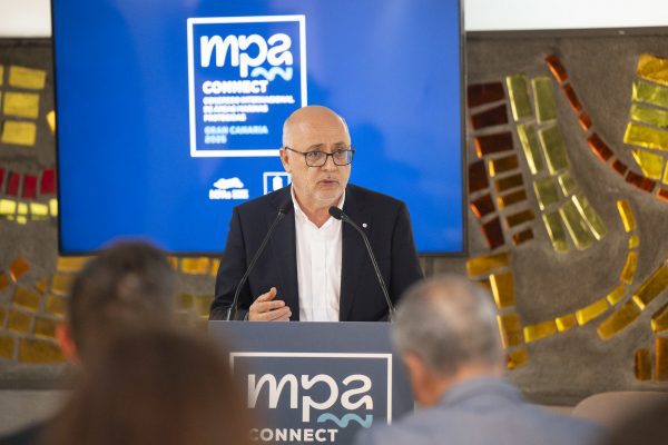 Morales defiende el impulso de una economía azul cada vez más sostenible como pilar de territorios insulares autocentrados